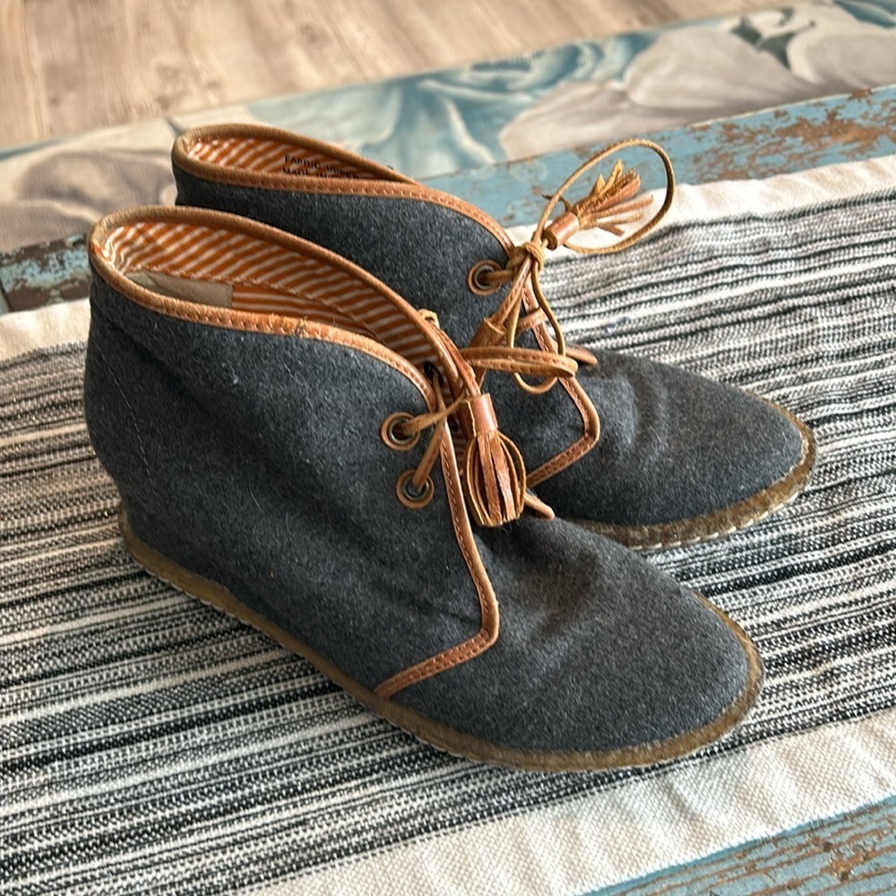 The Original 80%20 Wedge Bootie Size 7.5